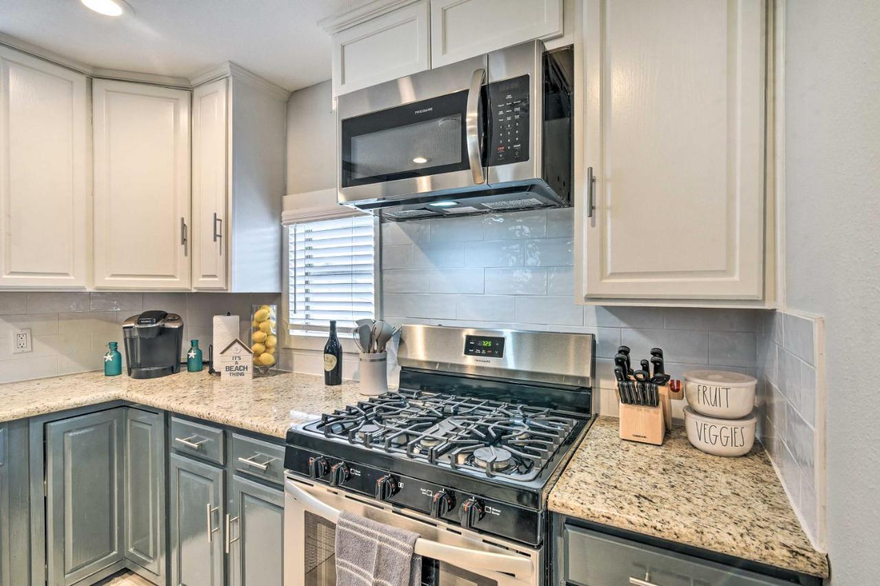 Galveston Home About 1 Mi To Pier, Fishing, And Beaches Luaran gambar